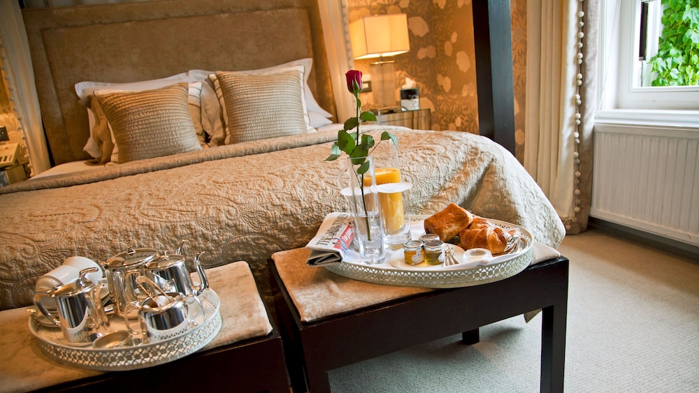 Rowton Hall Country House Hotel And Spa 67/73