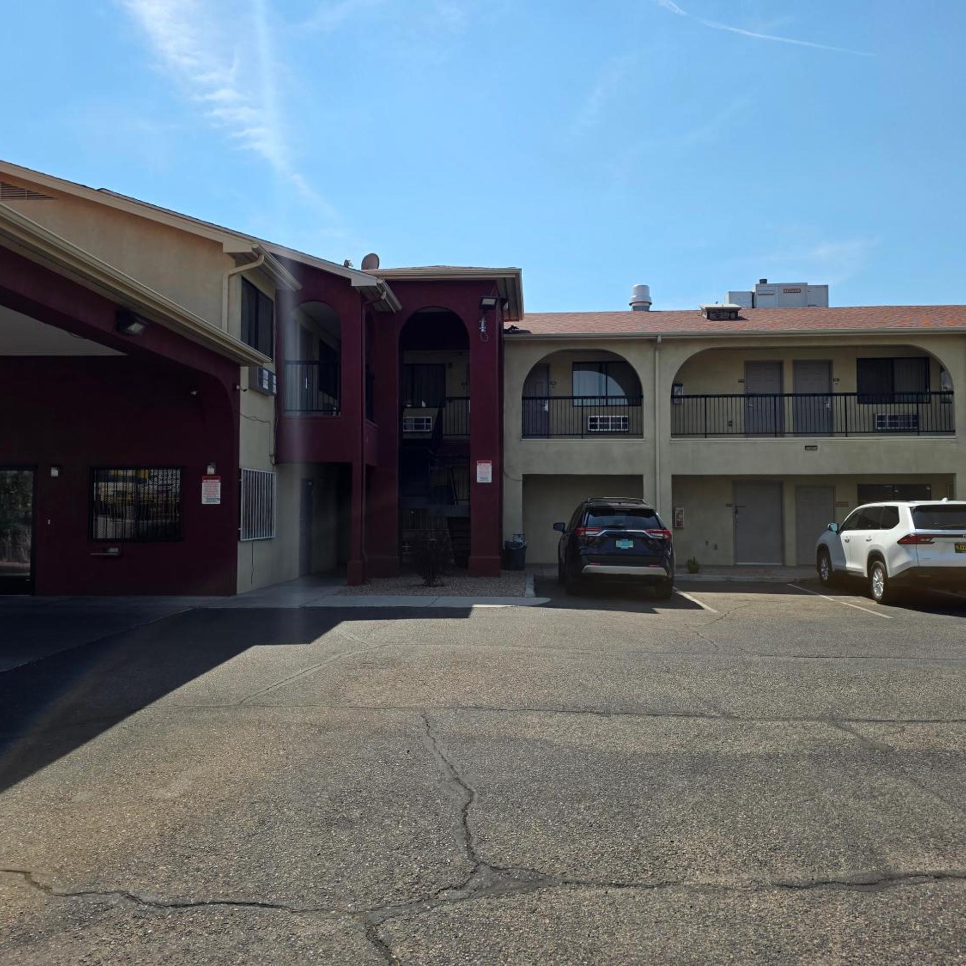 American Inn & Suites 7/7