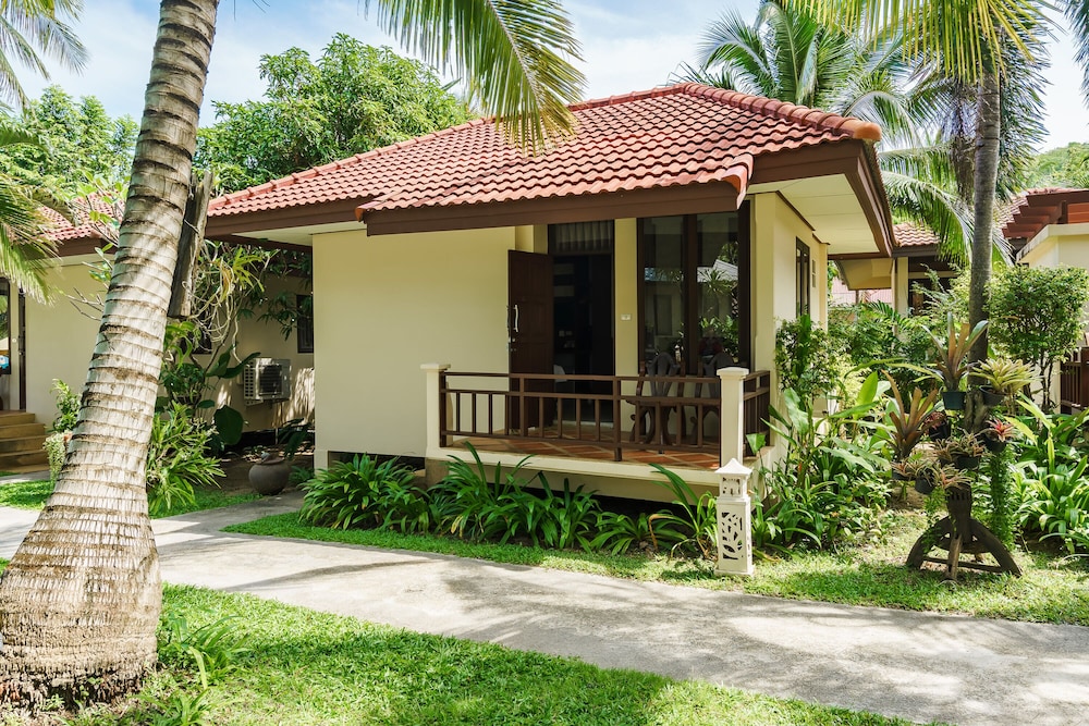 Promtsuk Buri Resort 3/48