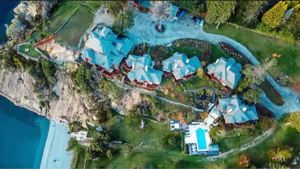 Charming Luxury Lodge and Private Spa 64/74