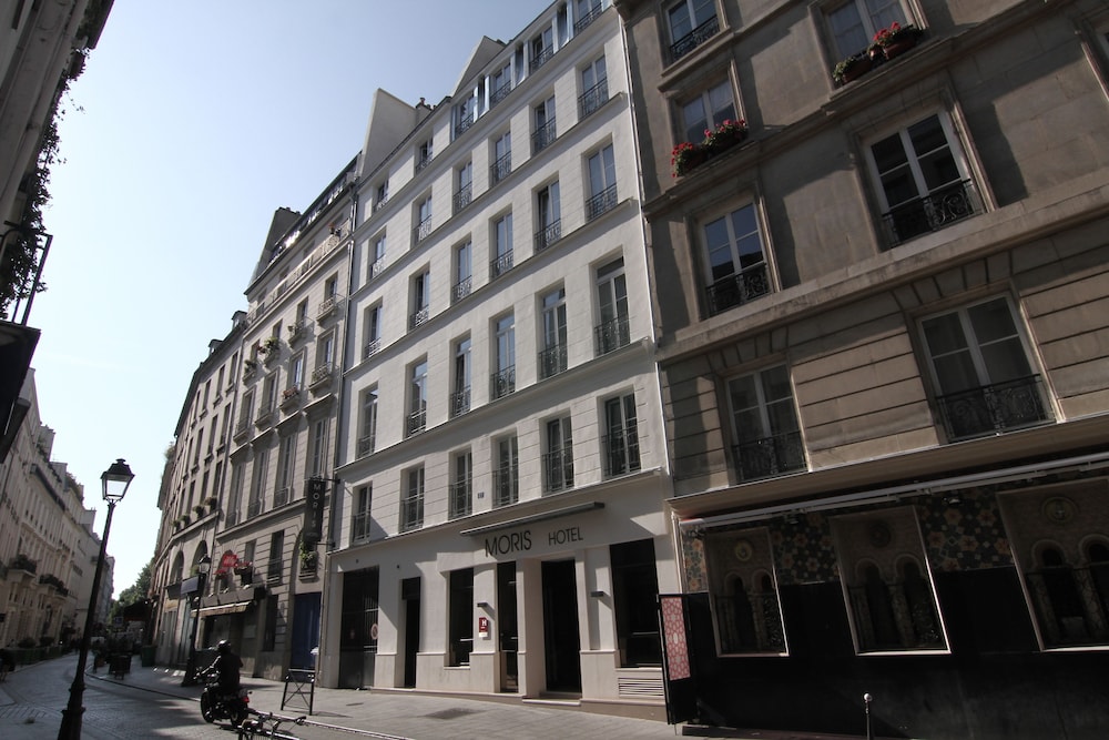 Hotel Moris 5/64