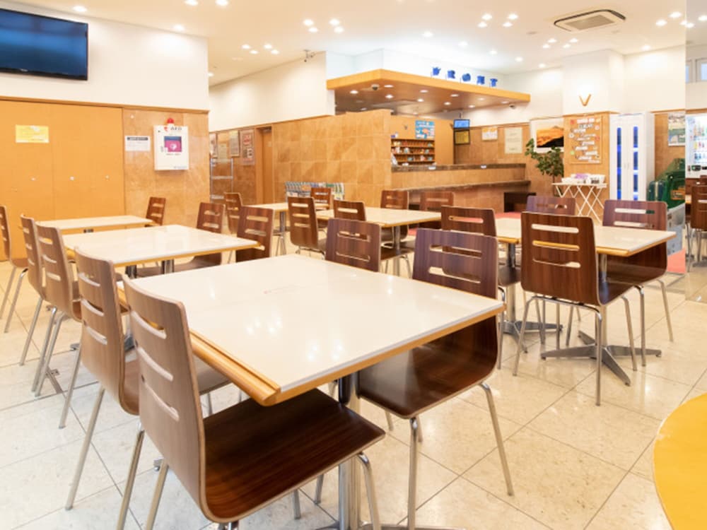 restaurant cafeteria