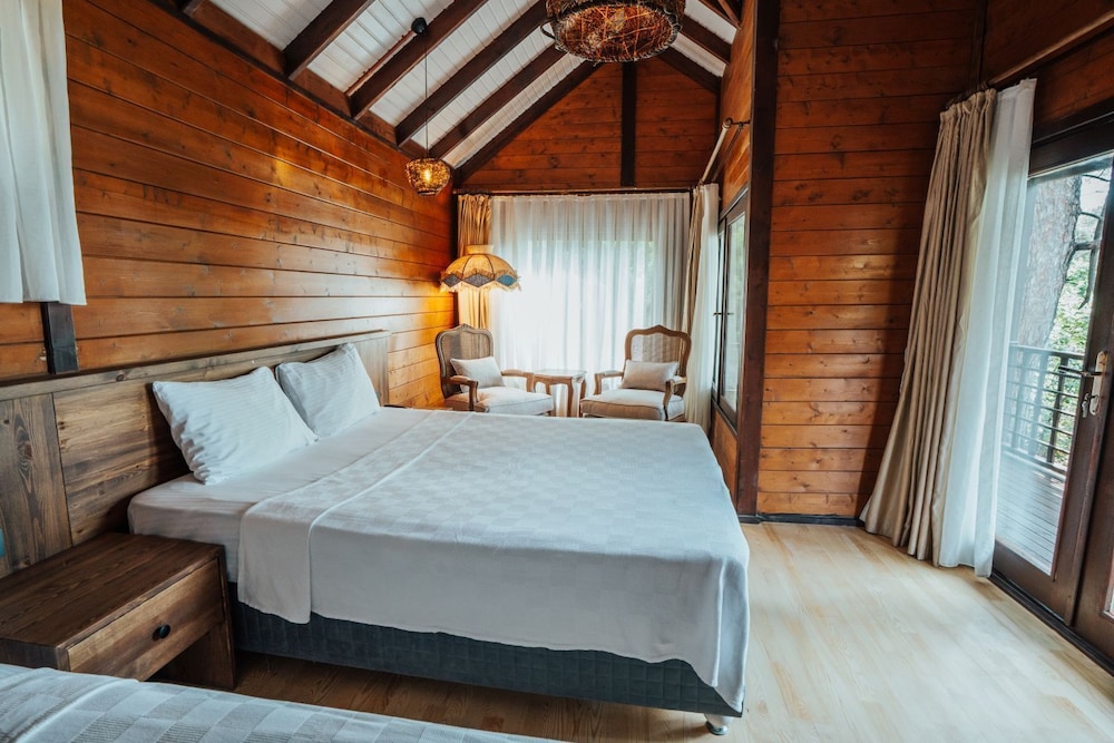 Sea Valley Lodge 9/50