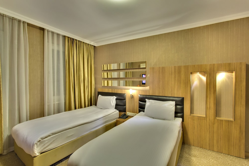 ANTROYAL HOTEL 17/50