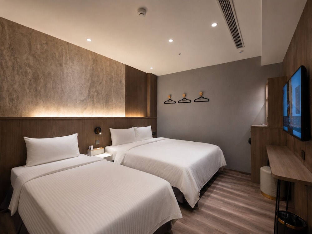 Fun Stay Inn Ximen 24/48