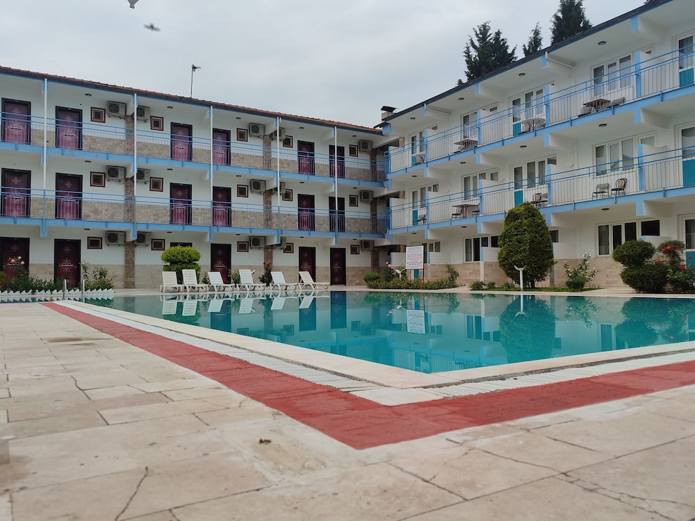 Uyum Hotel 24/24