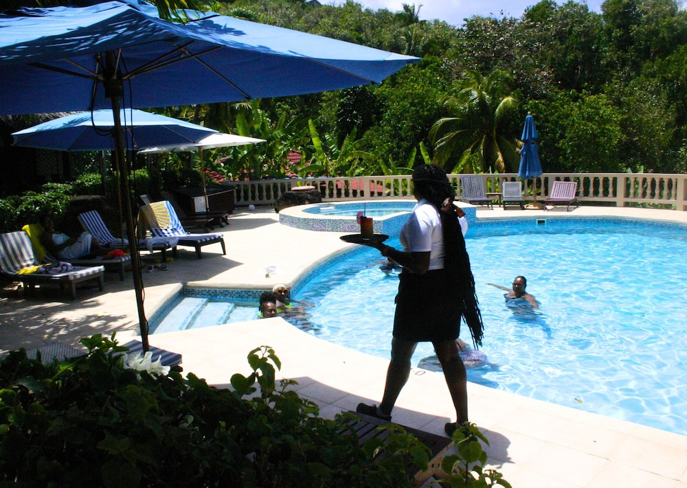 Petite Anse Hotel 37/49