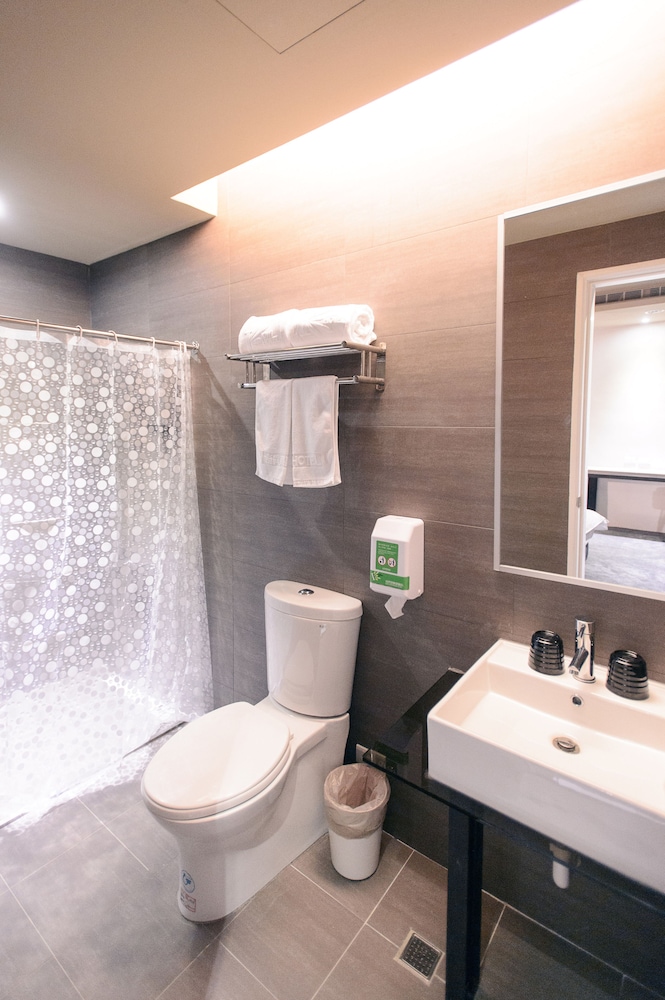 Kiwi Express Hotel-Taichung Station Branch Ii 56/60