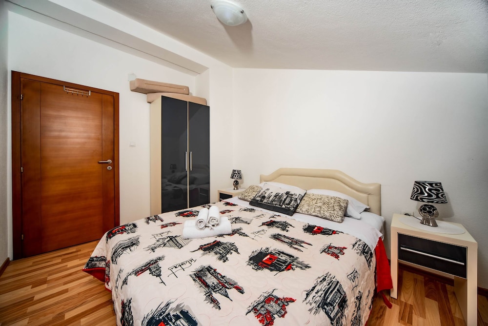 Apartments Markovic 10/50