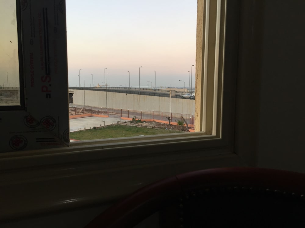 Royal Nj Hotel 32/37