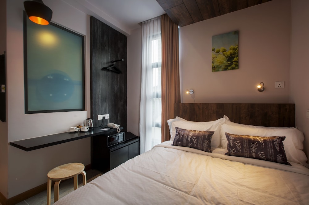 Hotel Twenty 8B 14/40