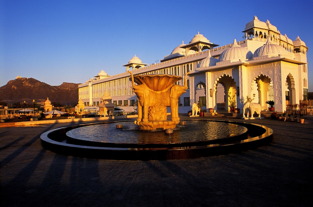 Radisson Blu Udaipur Palace Resort And Spa 71/74