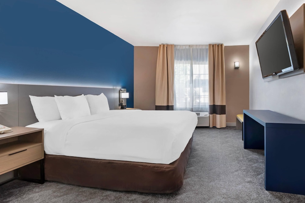 ROOM, KING BED, ACCESSIBLE