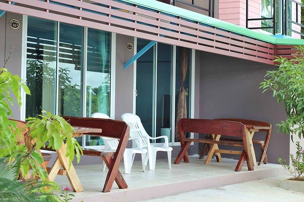 Golden Dragon Resort Kanchanaburi (ex Srisook Resort) 28/50