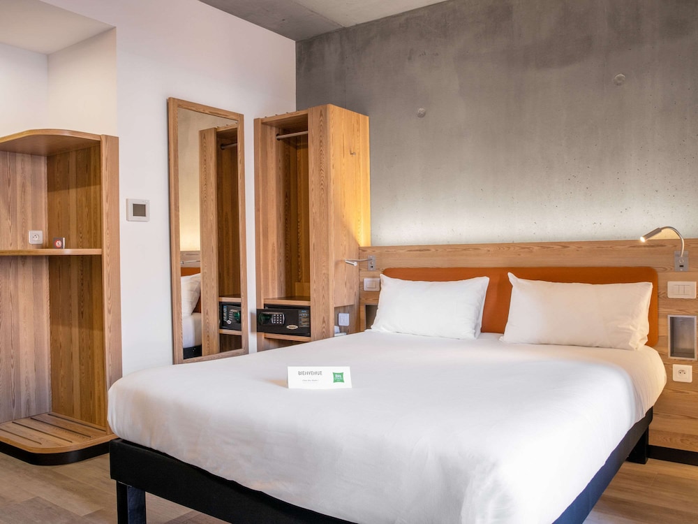 ibis Styles Ajaccio Napoleon 16/65