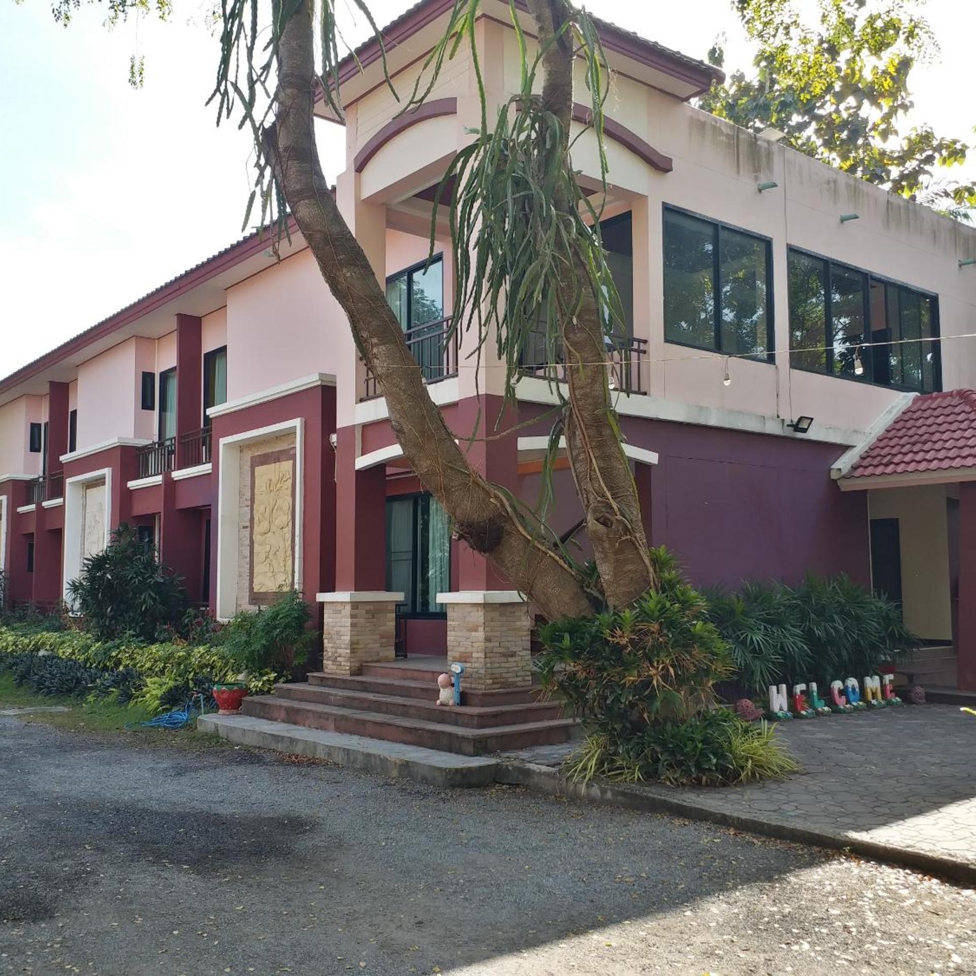 San Paisan Resort 3/95