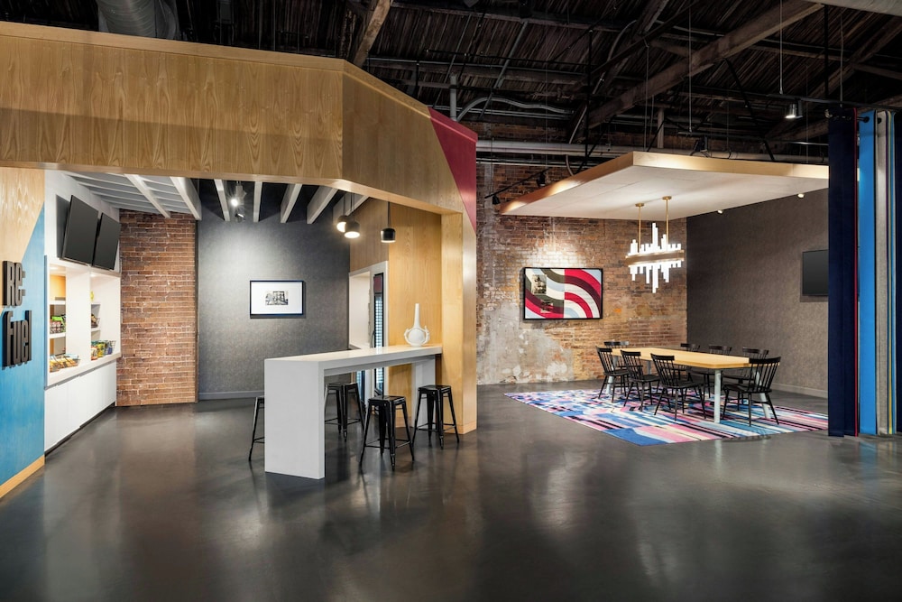 Aloft Wilmington at Coastline Center 43/50
