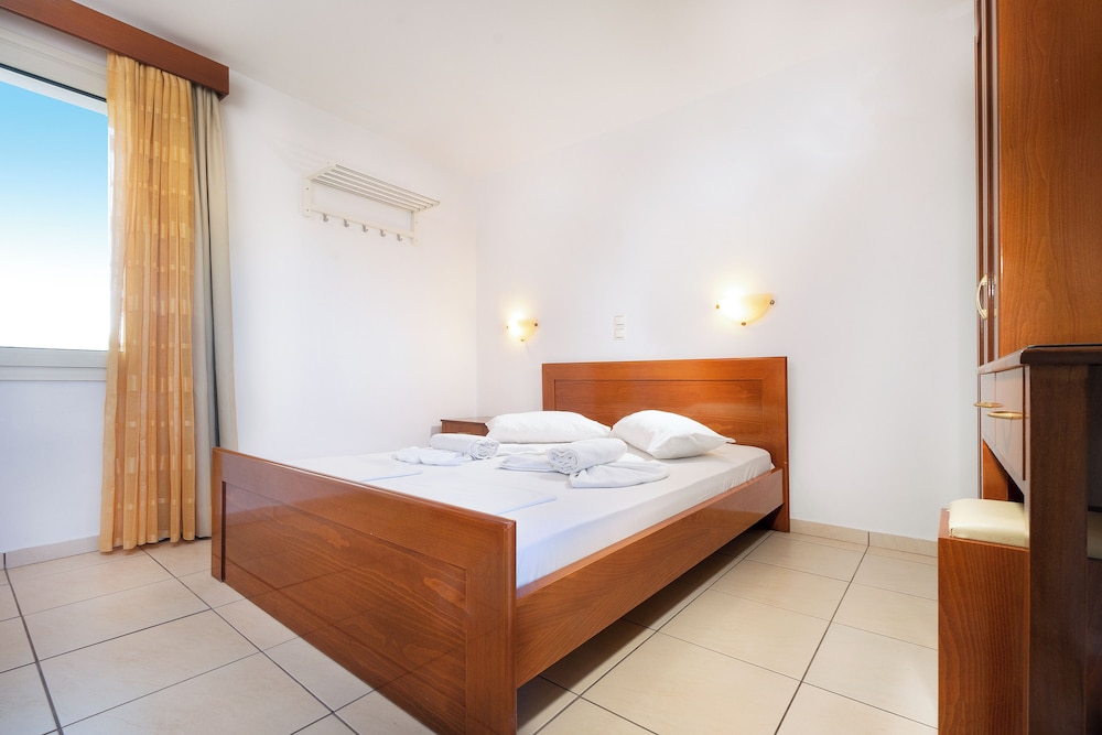 ECONOMY, APARTMENT
