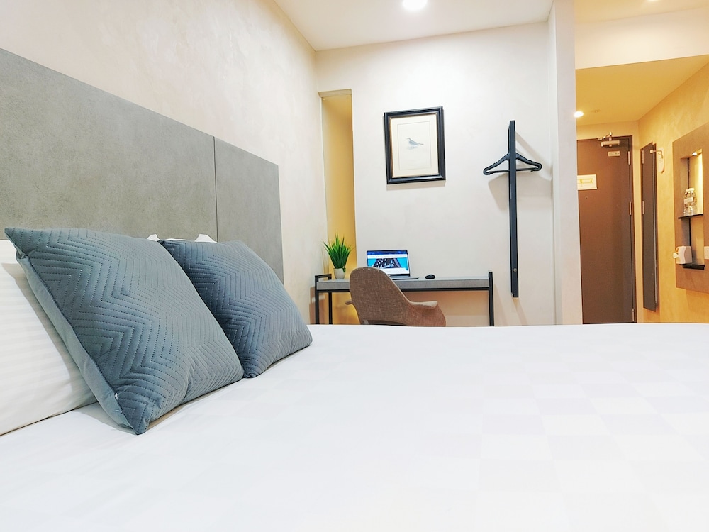 The Leverage Business Hotel Mergong 34/51