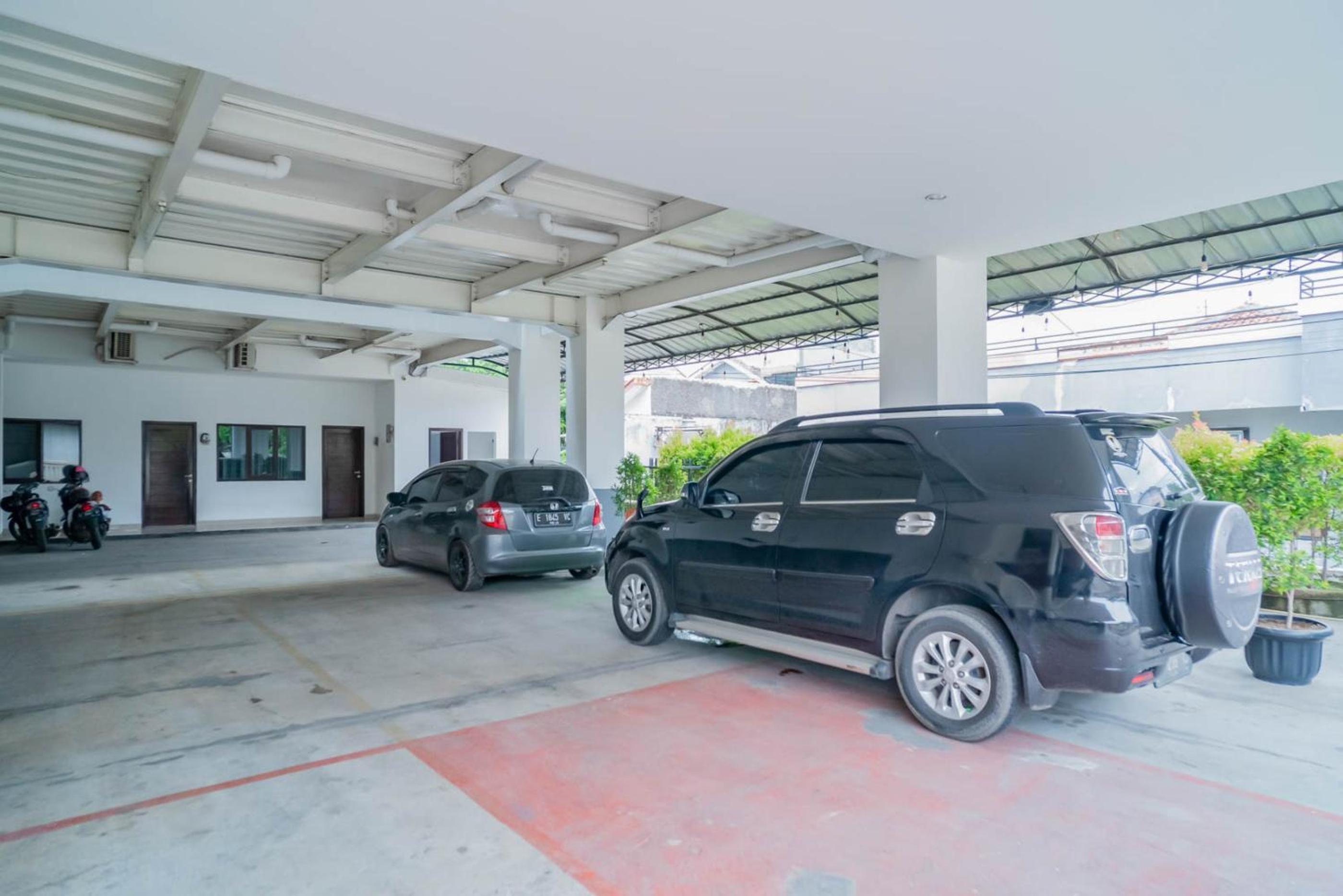 Sans Hotel Widarasari Cirebon 50/55