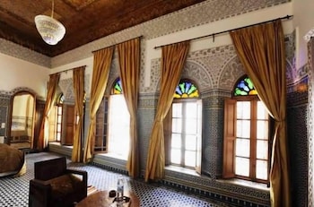 Riad Au 20 Jasmins 33/49