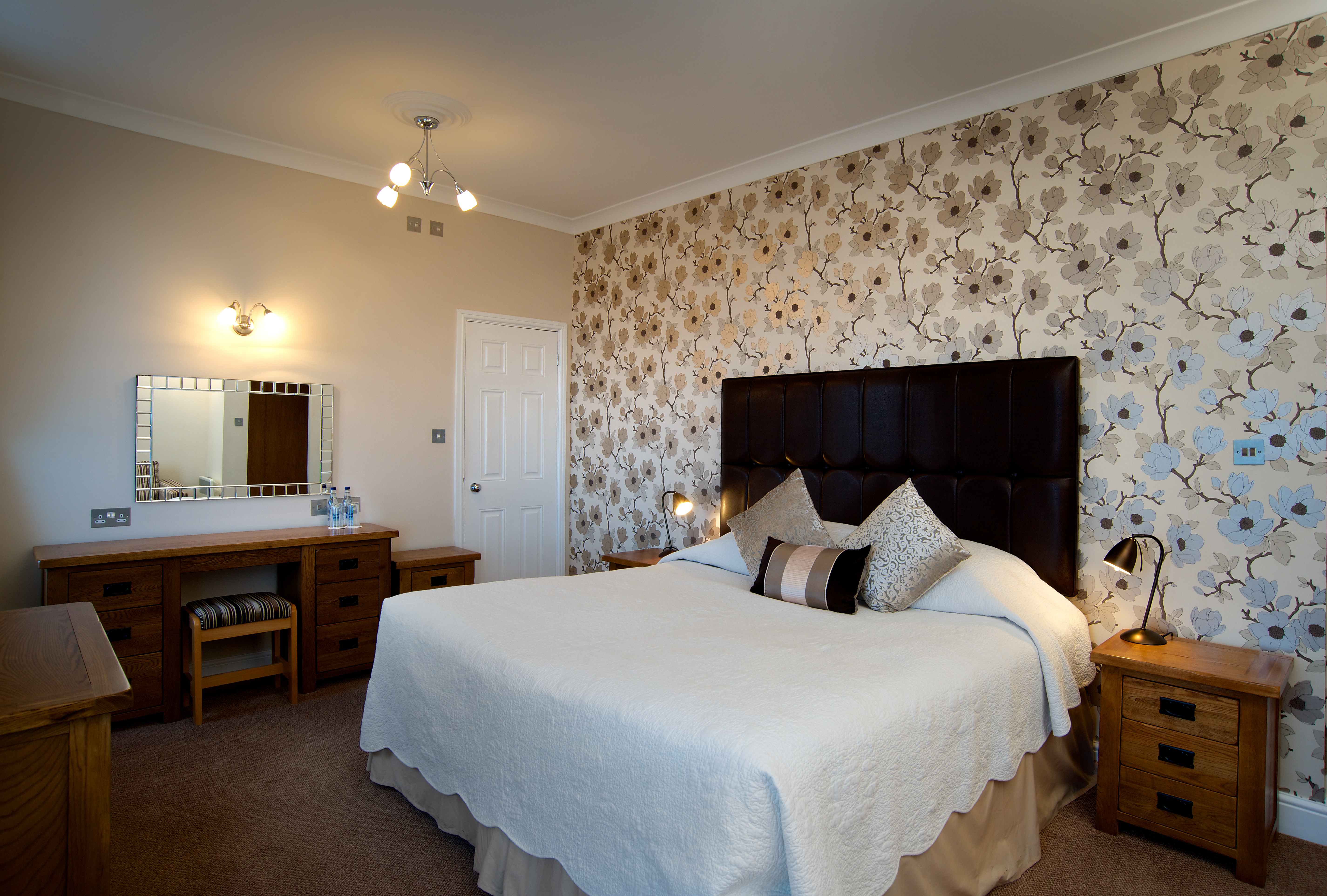 LANGHAM HOTEL, EASTBOURNE 6/26