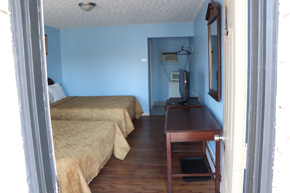 Falcon Inn 37/65