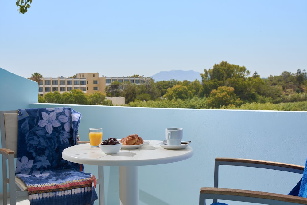 Aptera Beach 10/46