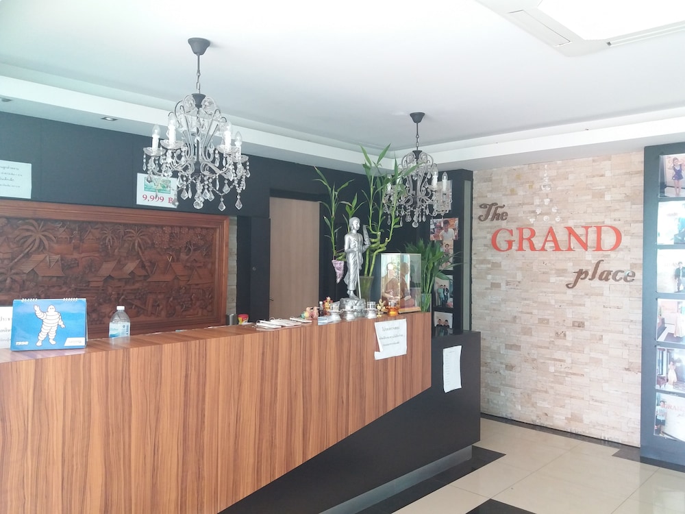 Grand Lopburi Hotel 2/30