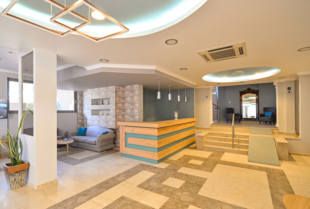 Karras Grande Resort 8/66