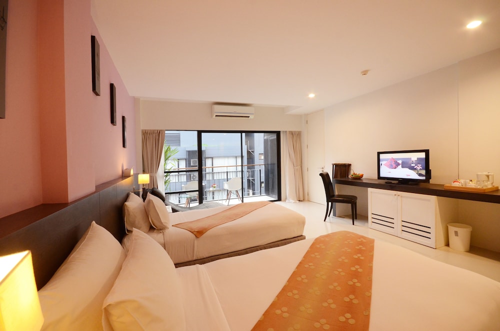 The Lantern Resorts Patong Phuket 43/71