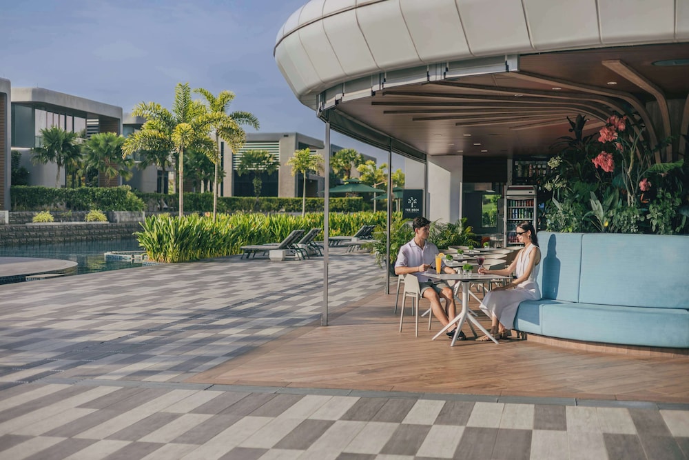 Dusit Thani Laguna Singapore 58/65