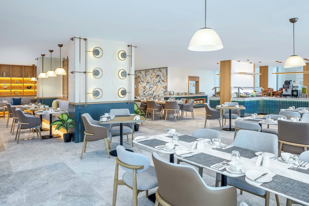 فندق فور بوينتس باي شيراتون جدة طريق الملك فهد(Four Points by Sheraton Jeddah King Fahd Road) 41/50