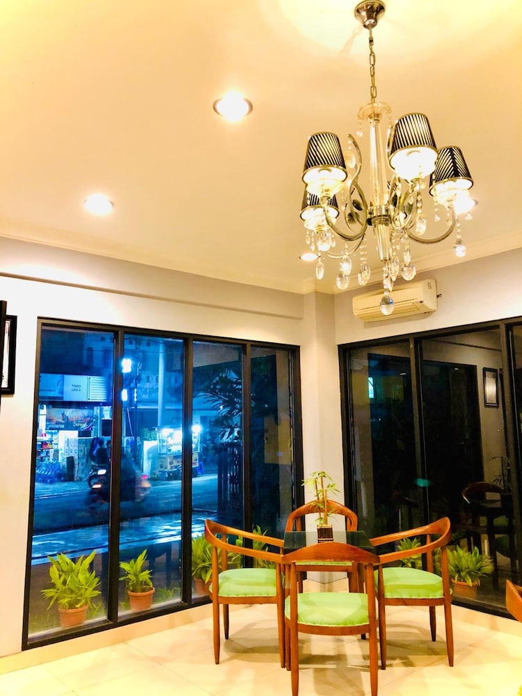Votel Viure Hotel Yogyakarta 41/54