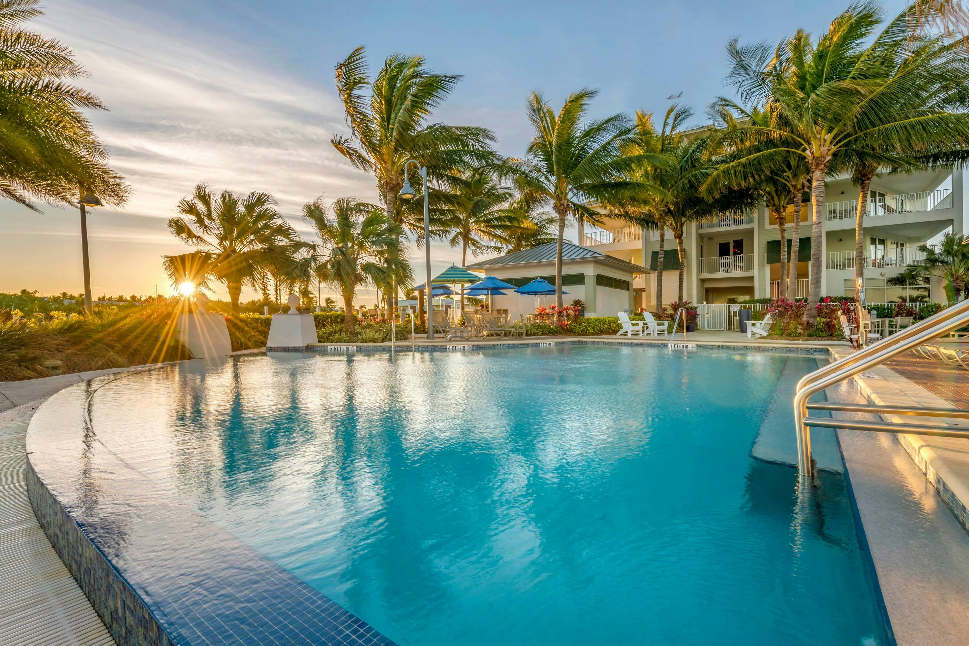 Courtyard by Marriott Faro Blanco Resort 10/33