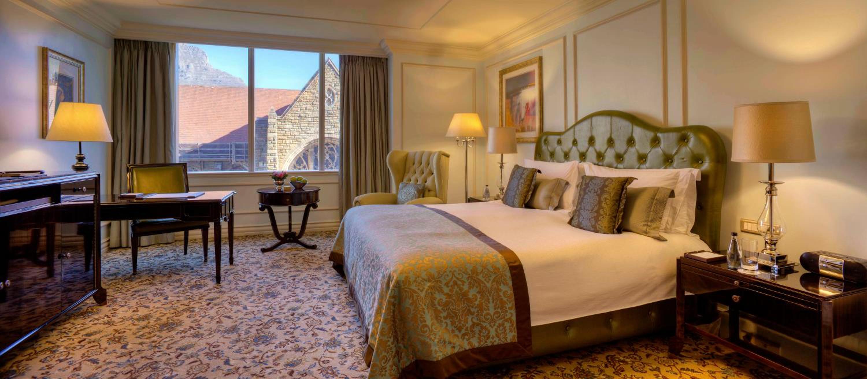 Luxury, King Bed, Cathedral View, Heritage Wing
