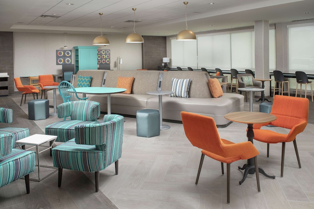 Home2 Suites by Hilton Longmont 21/30