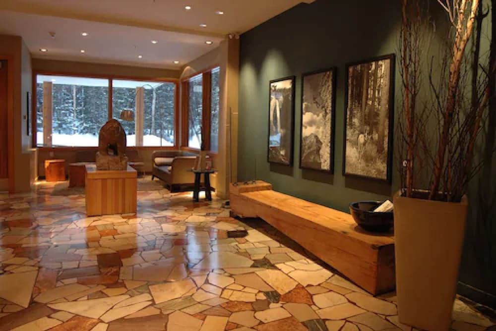 Juniper Hotel 47/70