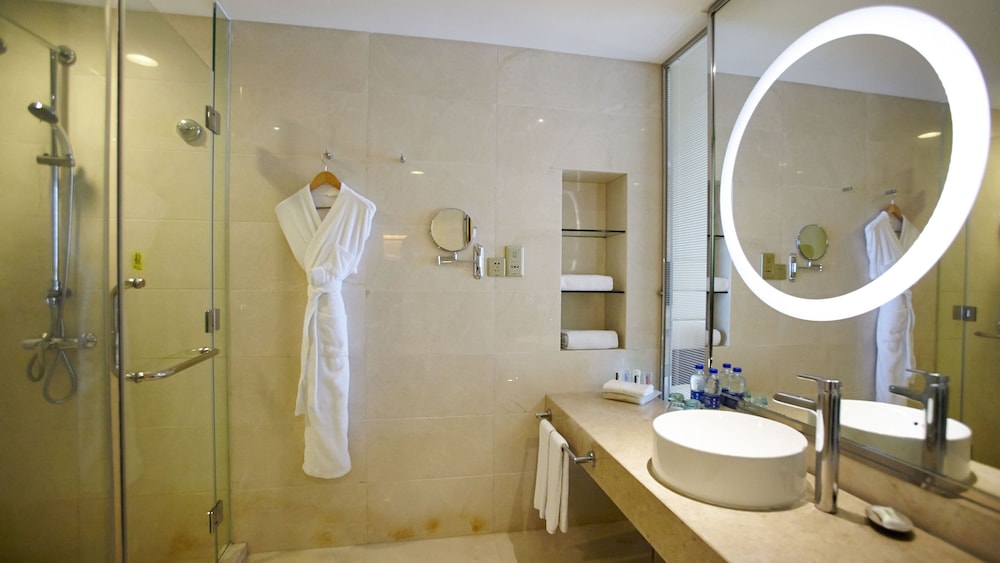 Holiday Inn Taicang City Centre 8/57