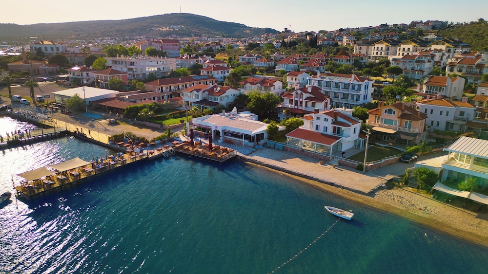 Cunda Ezer Otel 59/63