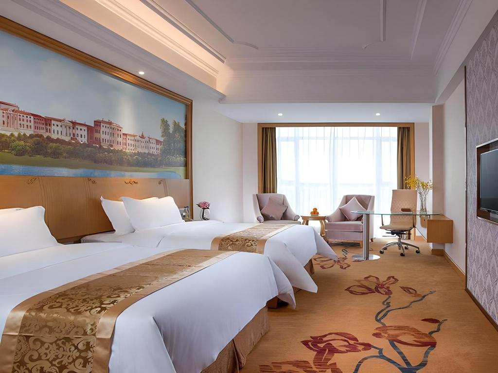 Vienna International Hotel (Zhongshan Torch Center Branch) 16/42