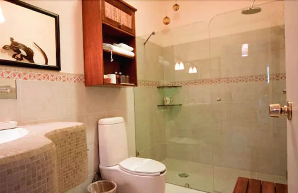 EL CHANTE SPA HOTEL 48/50