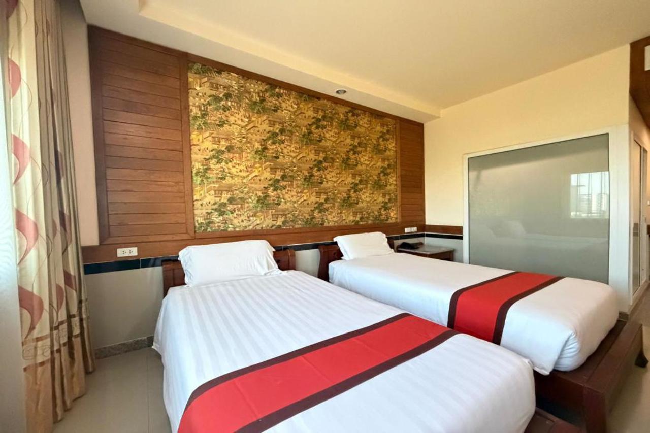 Sunday Grand Jomtien Pattaya 16/41