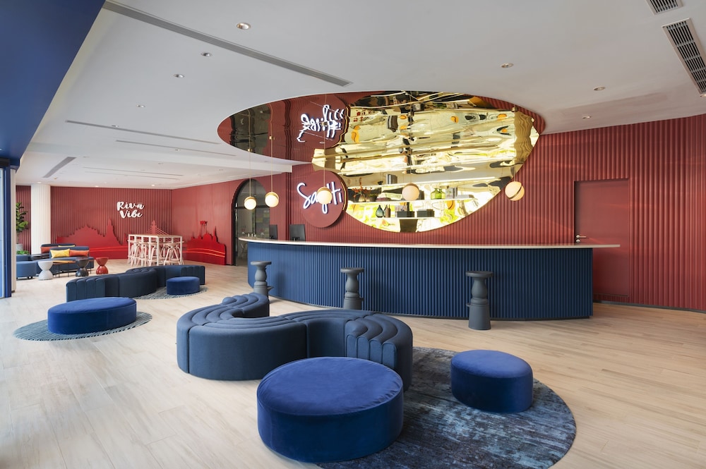 Riva Vibe Hotel Bangkok 37/45