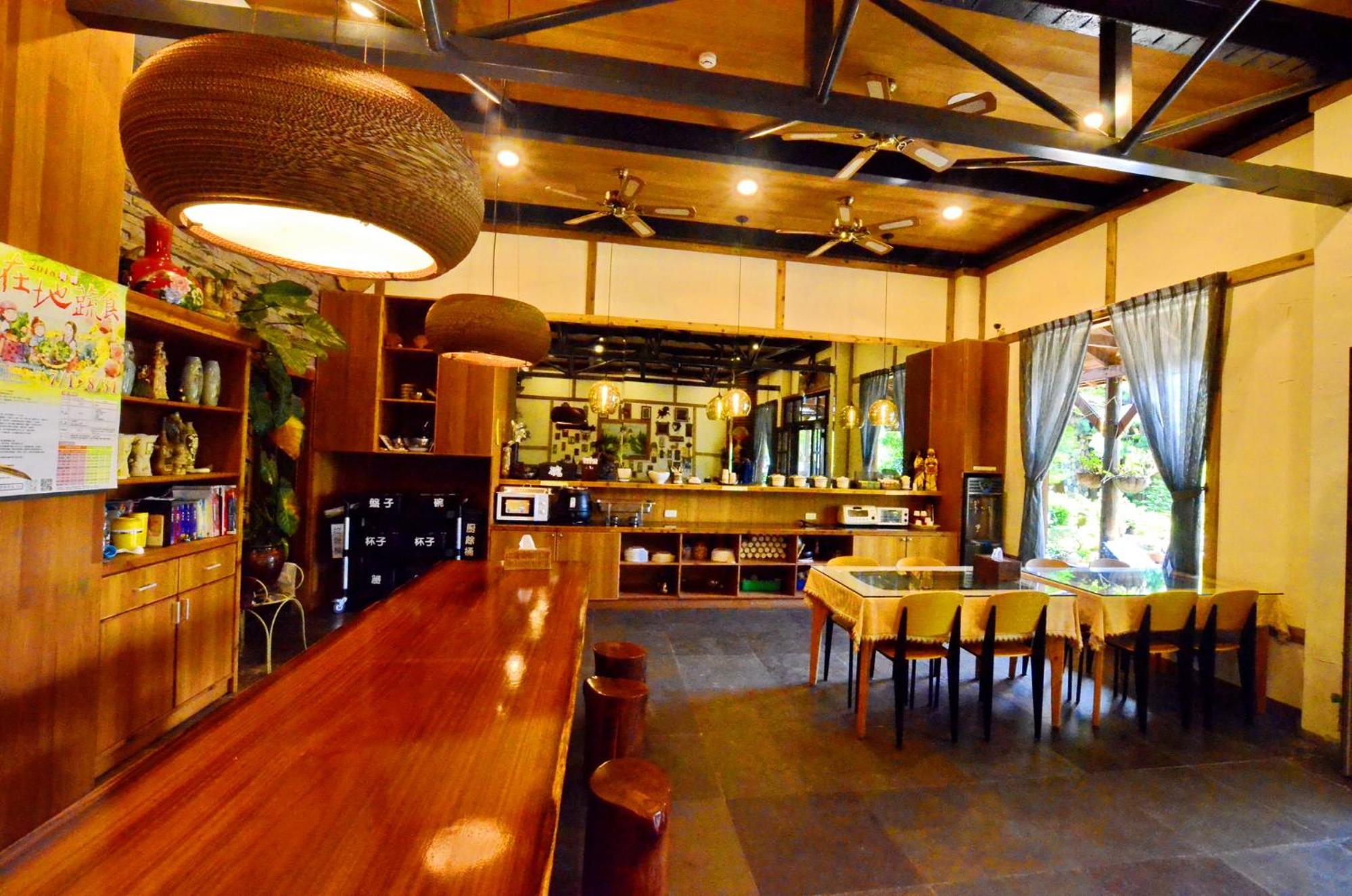 Shiyai Taoyuan B & B 22/30