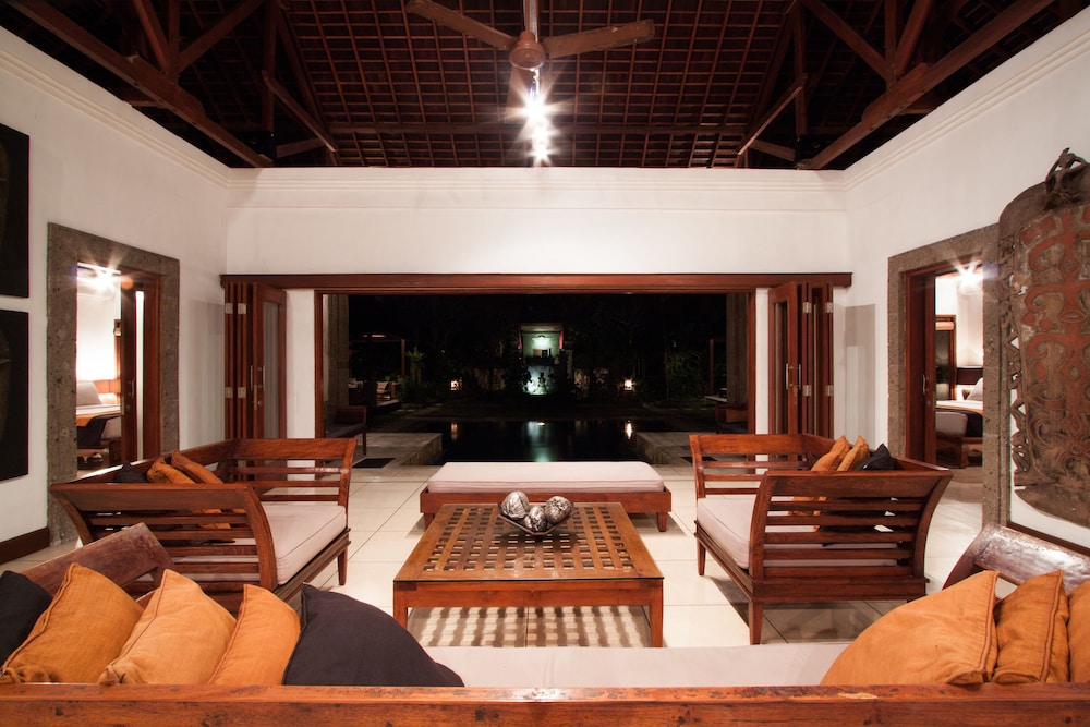 Villa Dewata Seminyak 36/50
