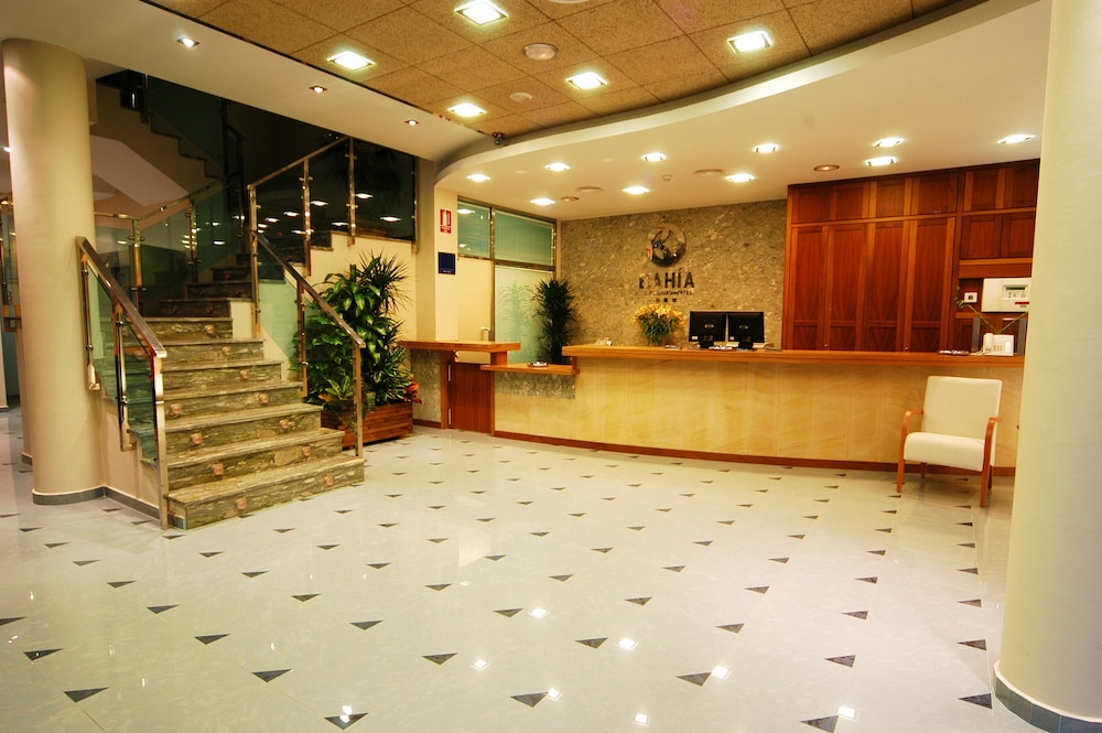 Apartahotel Bahia 5/50