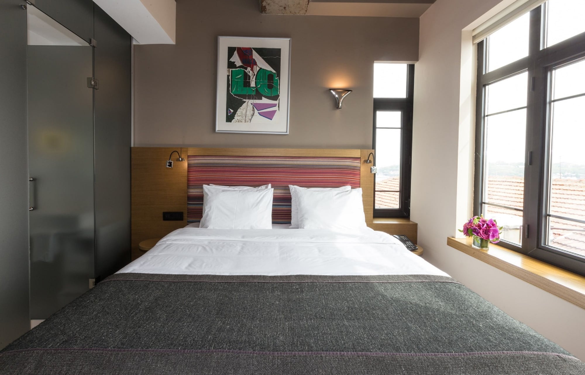 DOUBLE ROOM