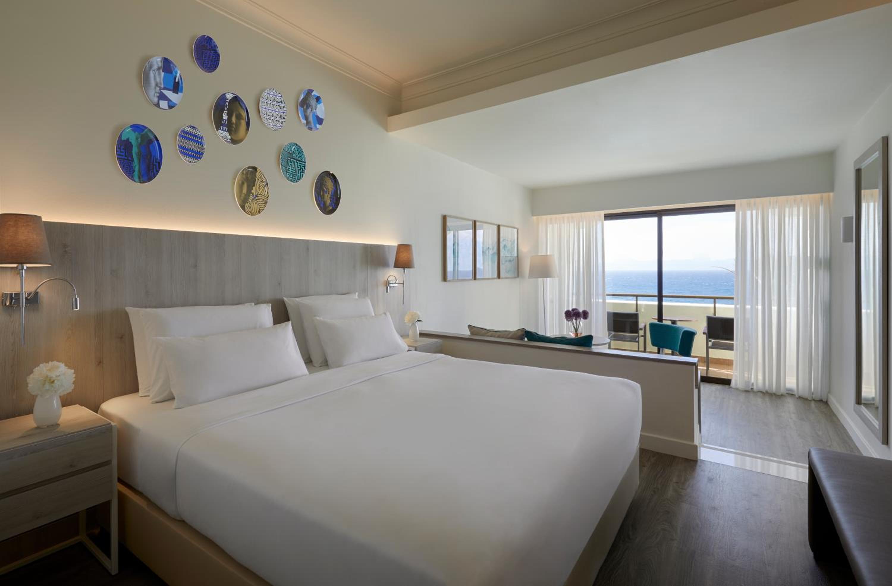 Premium, Deluxe, Sea View
