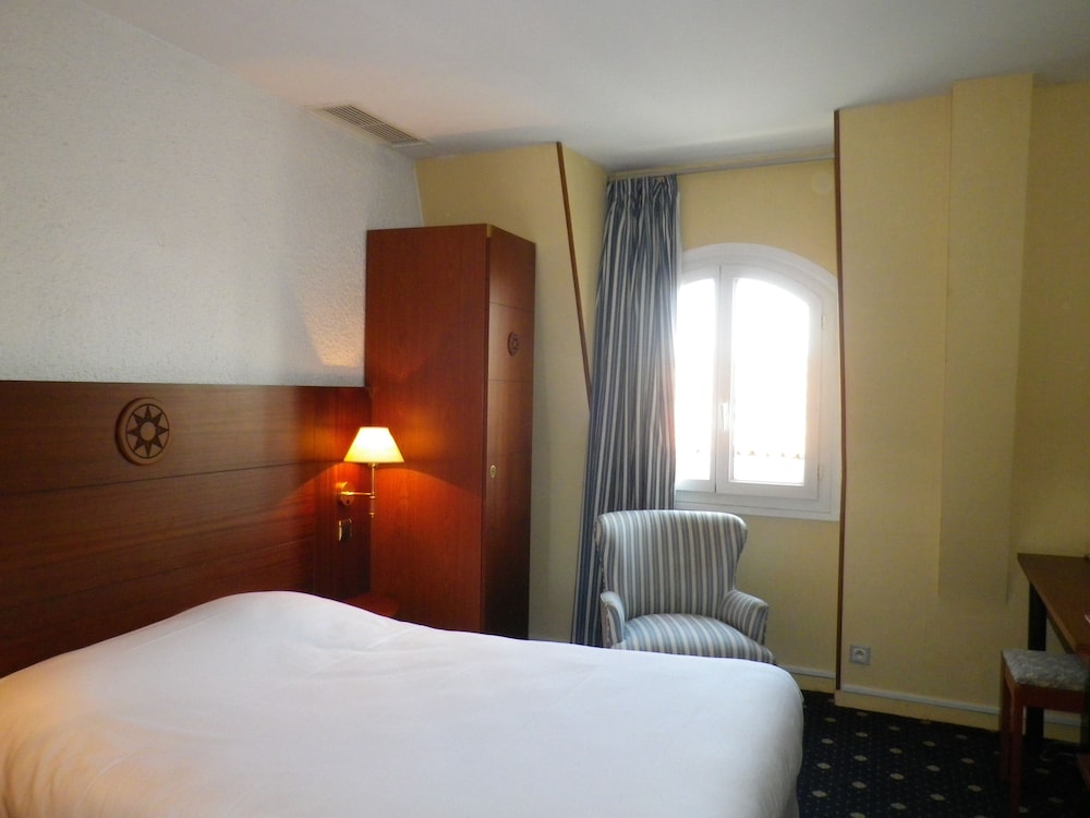 Hotel Le Yachtman 29/77